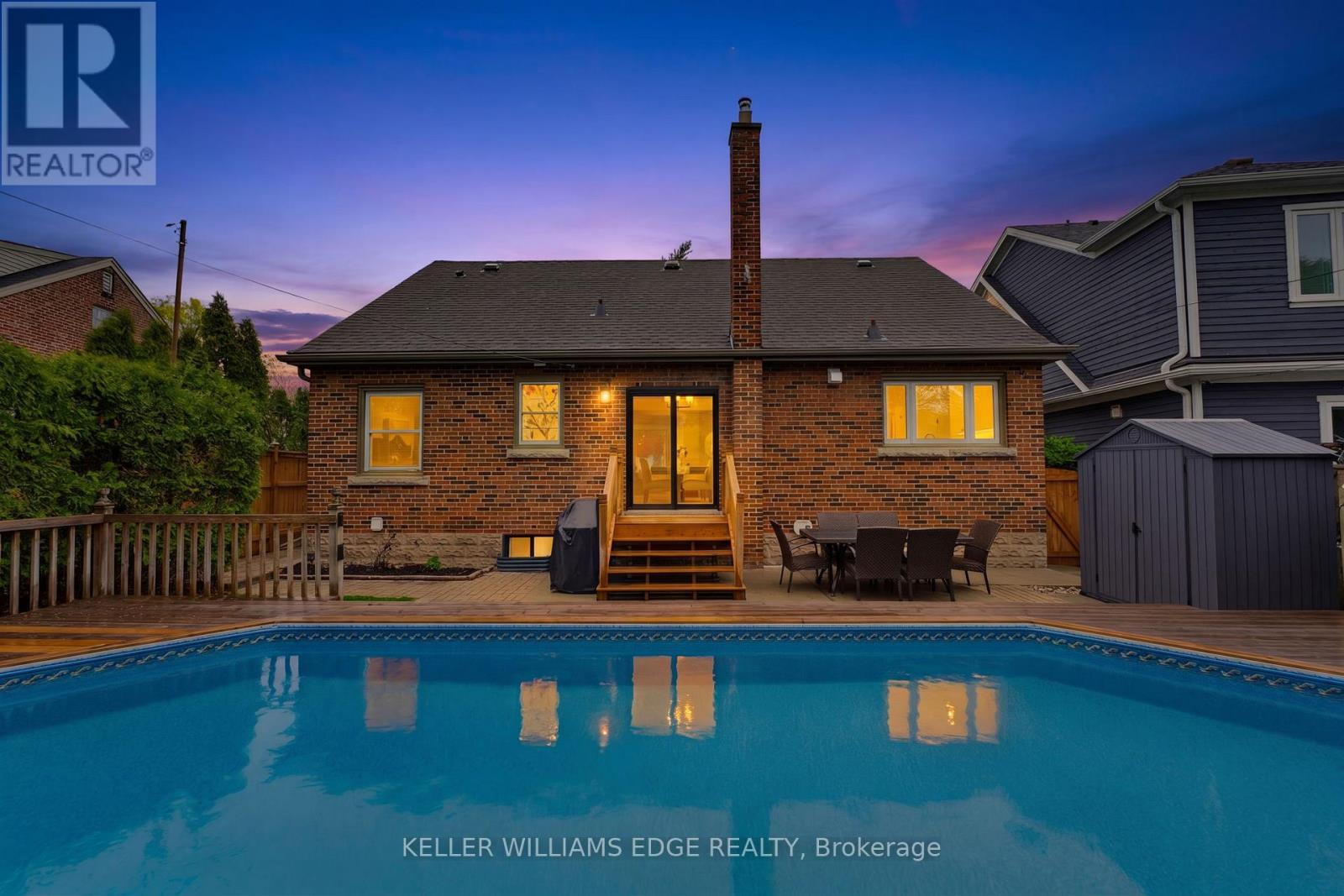586 Woodland Avenue, Burlington, ON