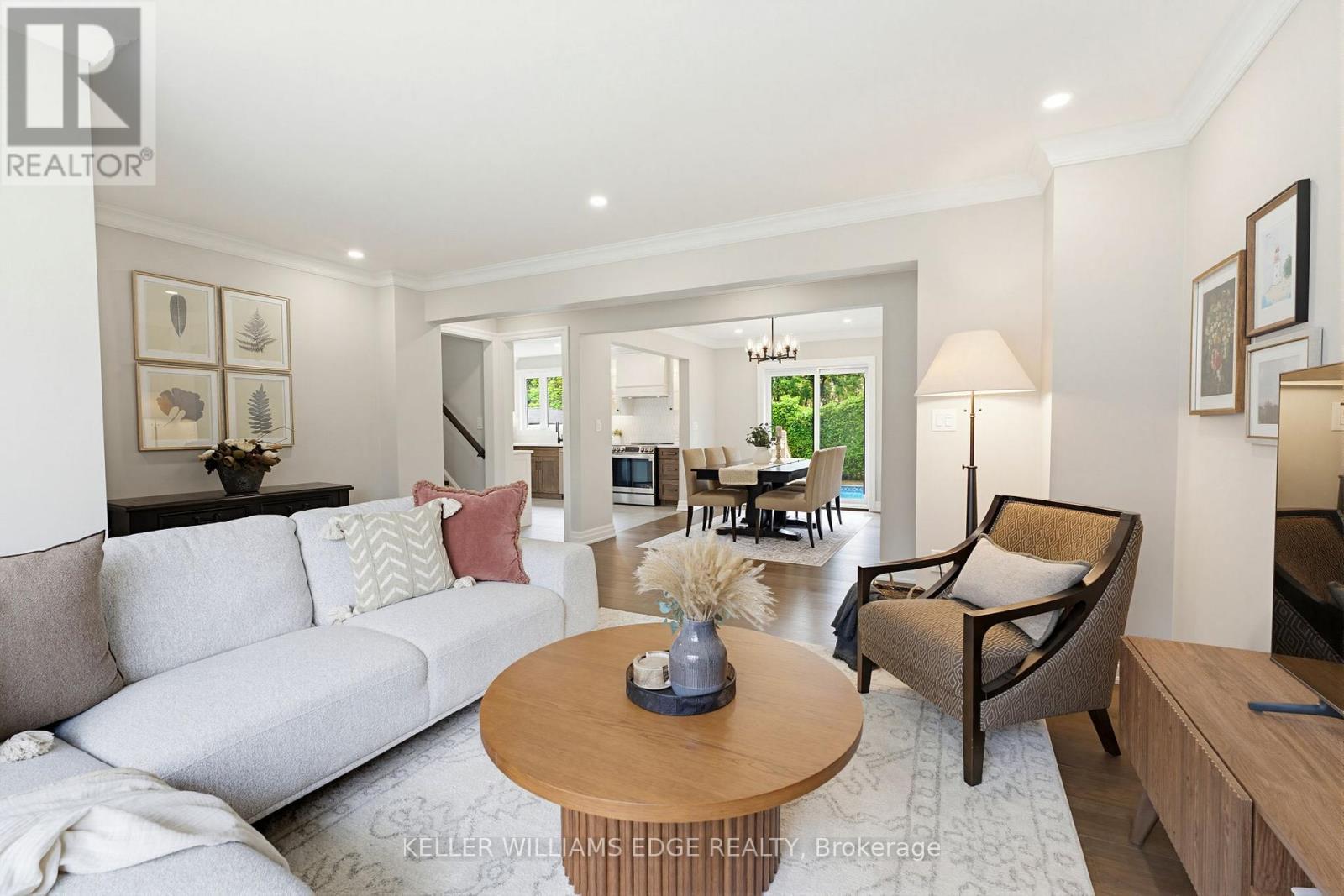 586 Woodland Avenue, Burlington, ON