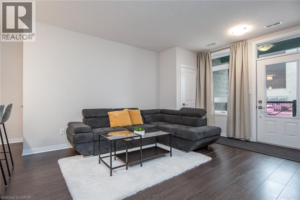 155 Thomas Slee Drive Unit# 1D, Kitchener, ON