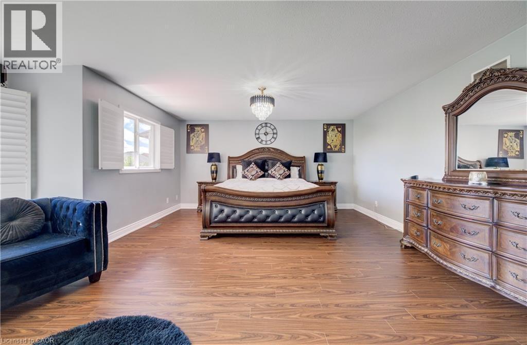 356 Robert Ferrie Drive, Kitchener, ON