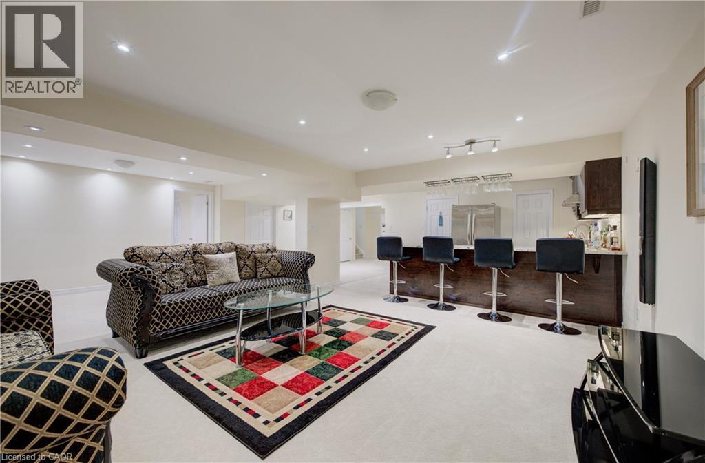 356 Robert Ferrie Drive, Kitchener, ON