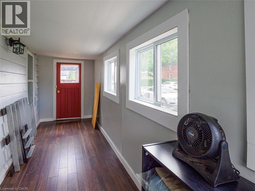 9 Marshall Lane, Simcoe, ON - Indoor