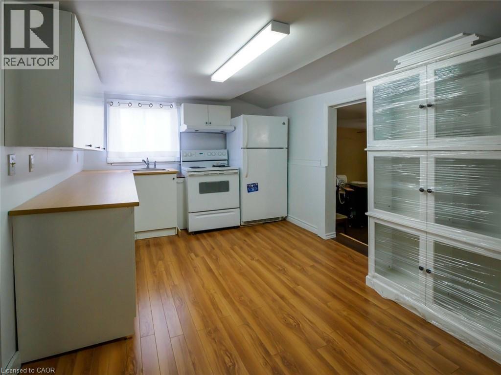 9 Marshall Lane, Simcoe, ON - Indoor Photo Showing Kitchen