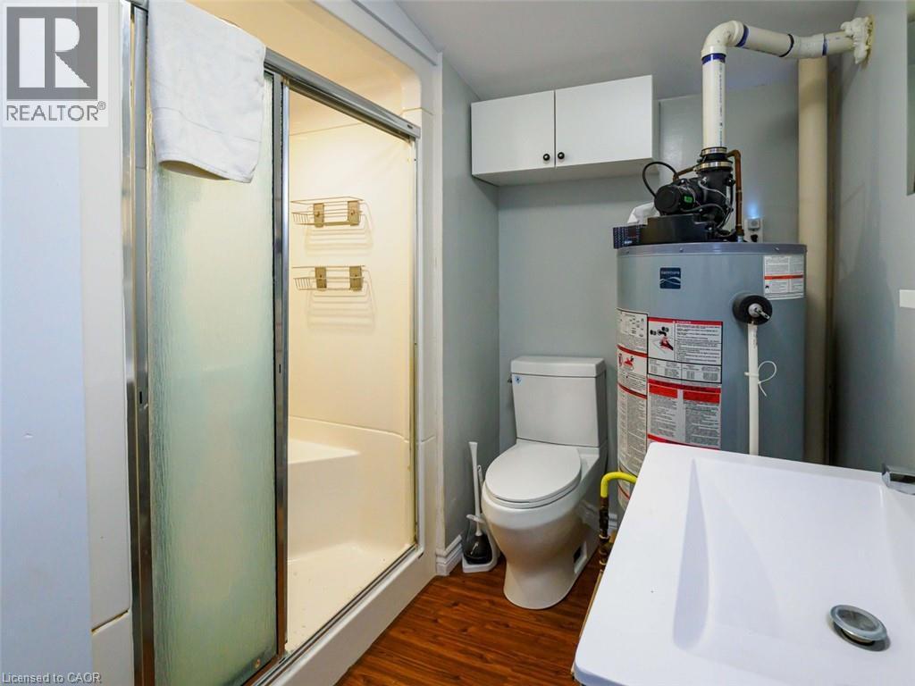 9 Marshall Lane, Simcoe, ON - Indoor Photo Showing Bathroom