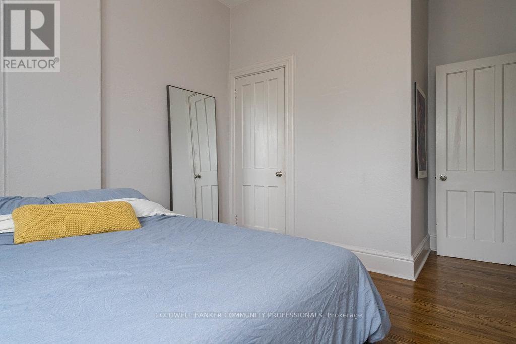 146 Forest Avenue, Hamilton, ON - Indoor Photo Showing Bedroom