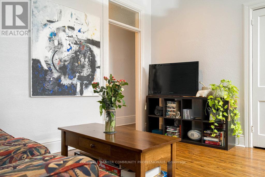 146 Forest Avenue, Hamilton, ON - Indoor