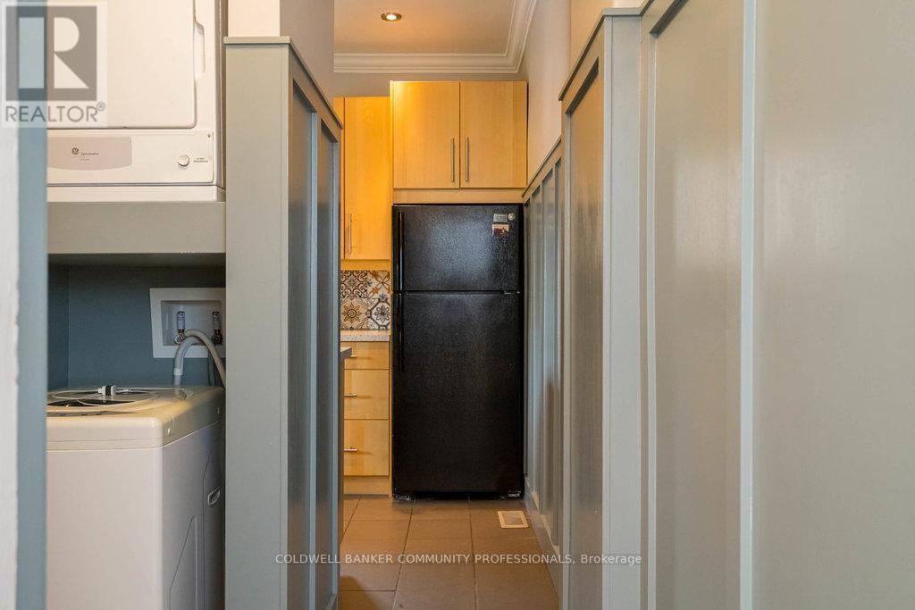 146 Forest Avenue, Hamilton, ON - Indoor