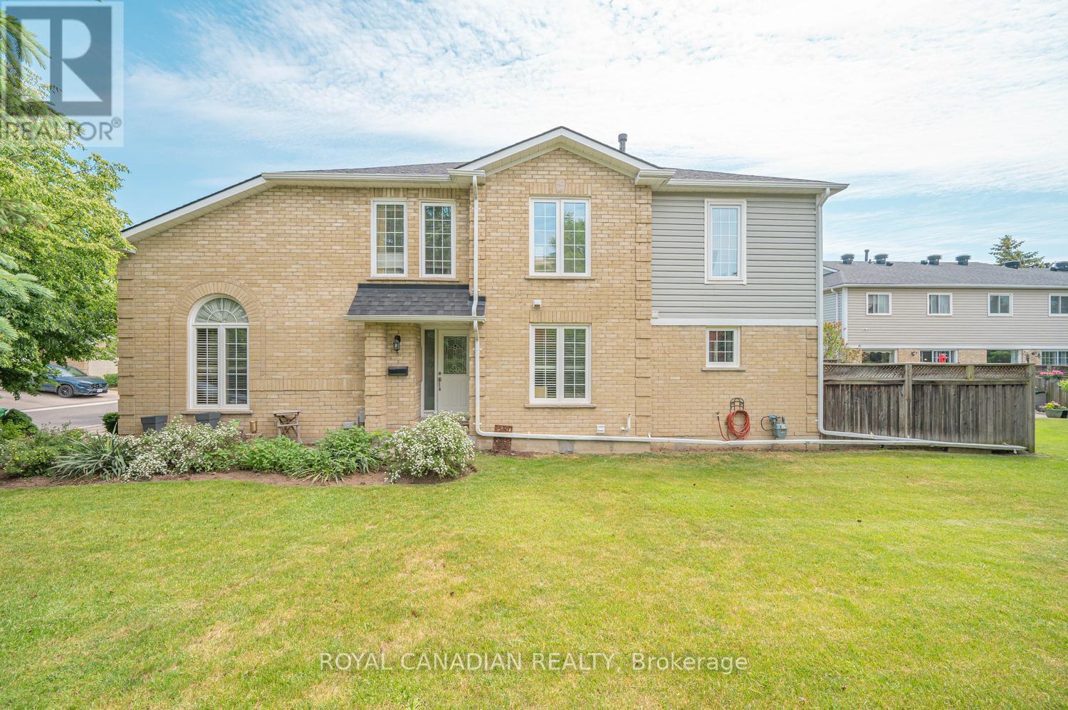 63 Heathcliffe Square, Brampton, ON