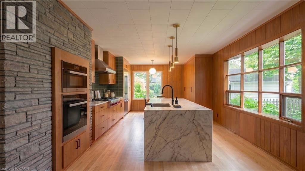 Virtual staging - 555 Hamilton Street, Cambridge, ON