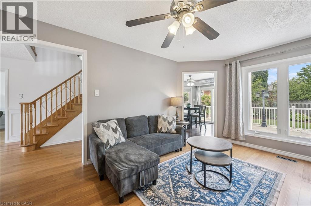 662 Burnett Avenue, Cambridge, ON