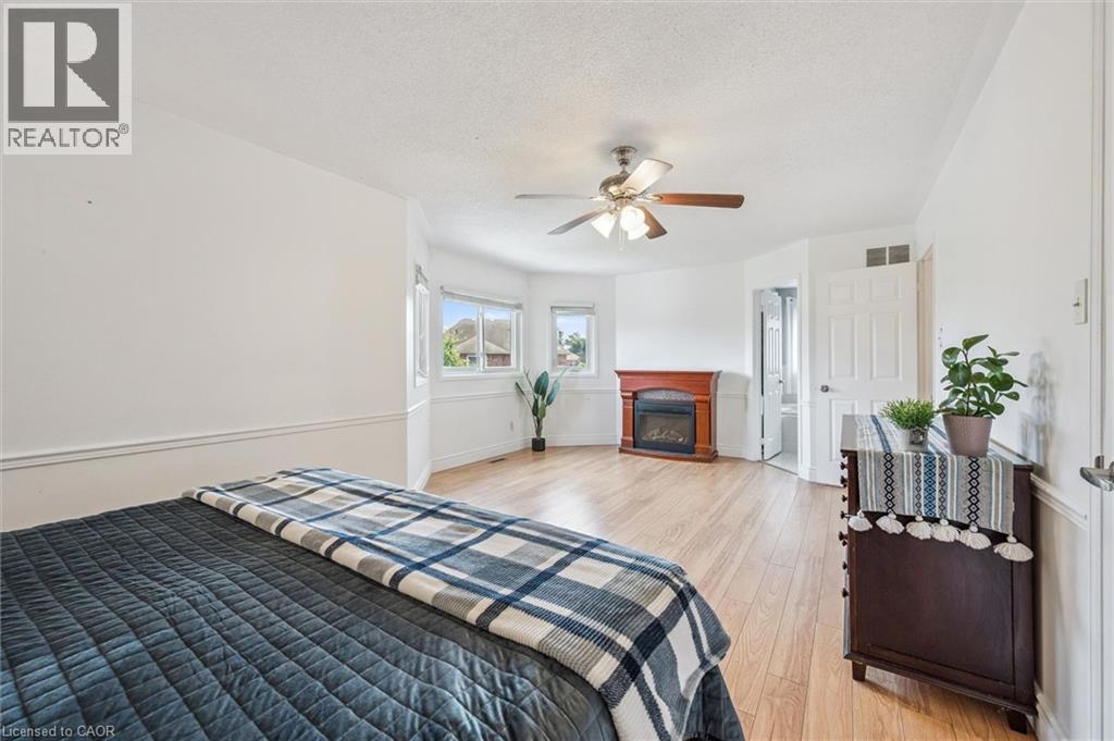 662 Burnett Avenue, Cambridge, ON