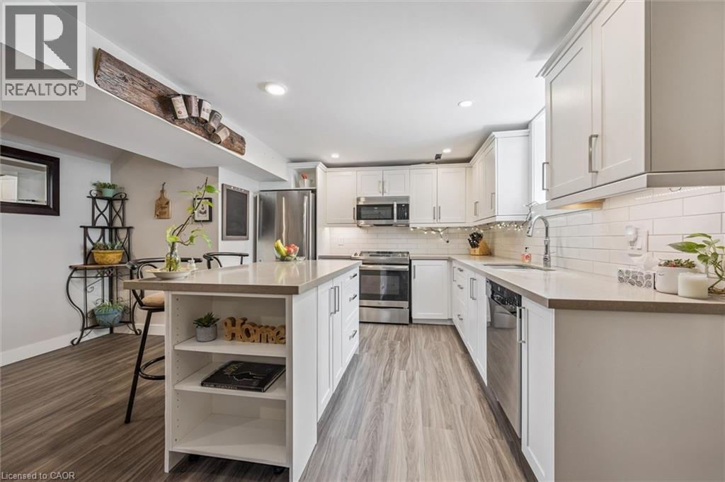 662 Burnett Avenue, Cambridge, ON