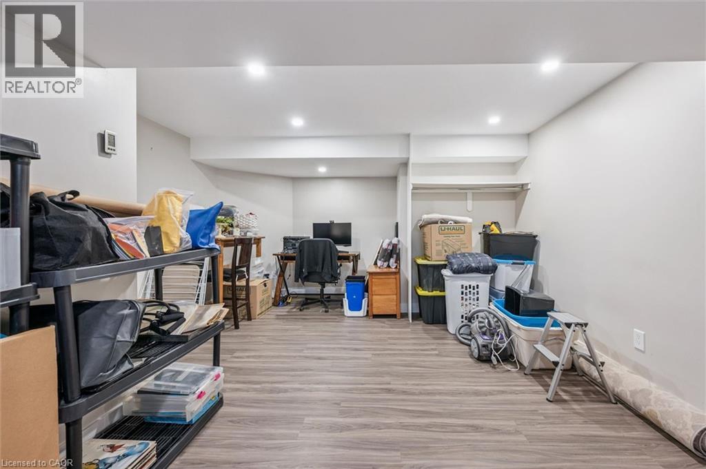 662 Burnett Avenue, Cambridge, ON