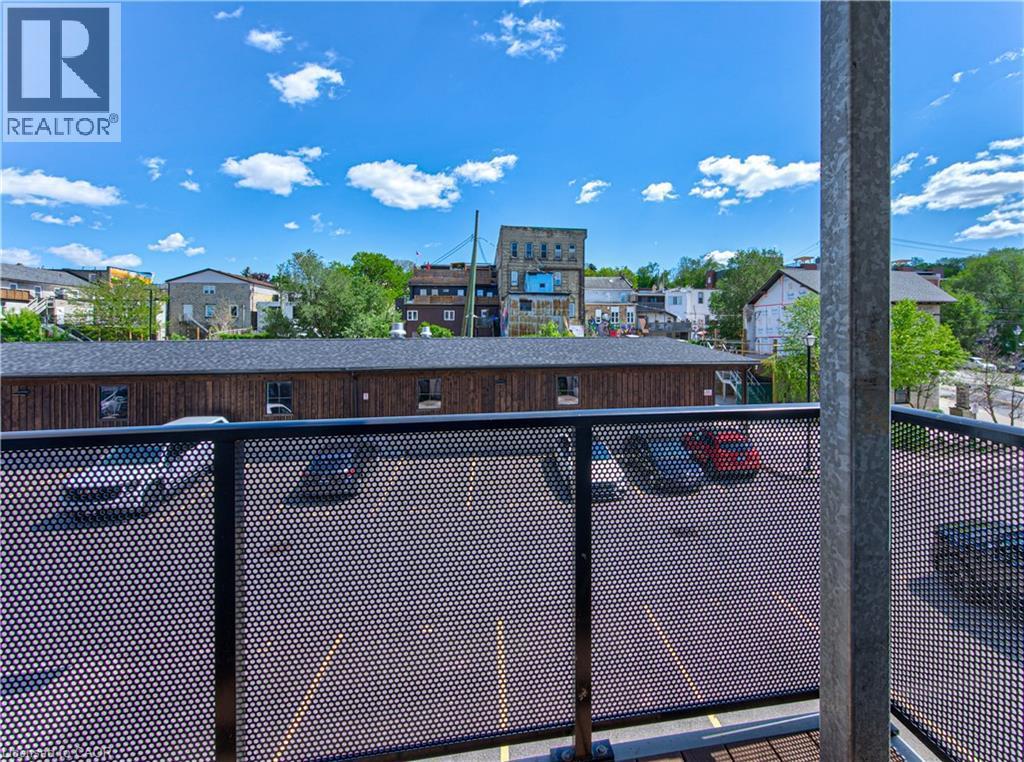 19 Guelph Avenue Unit# 201, Cambridge, ON