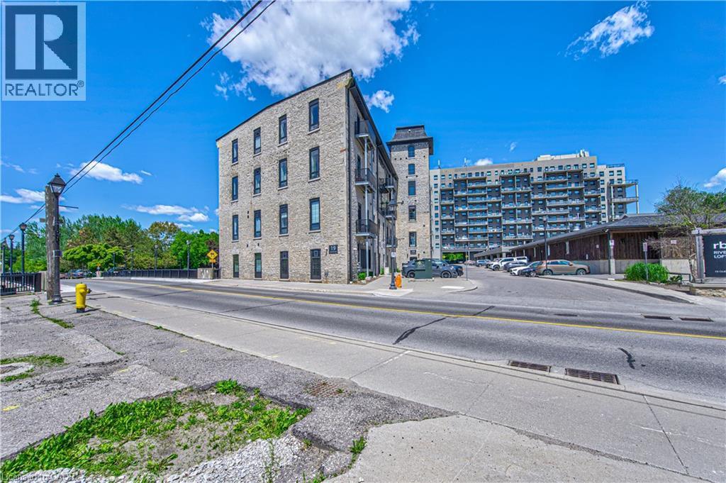 19 Guelph Avenue Unit# 201, Cambridge, ON