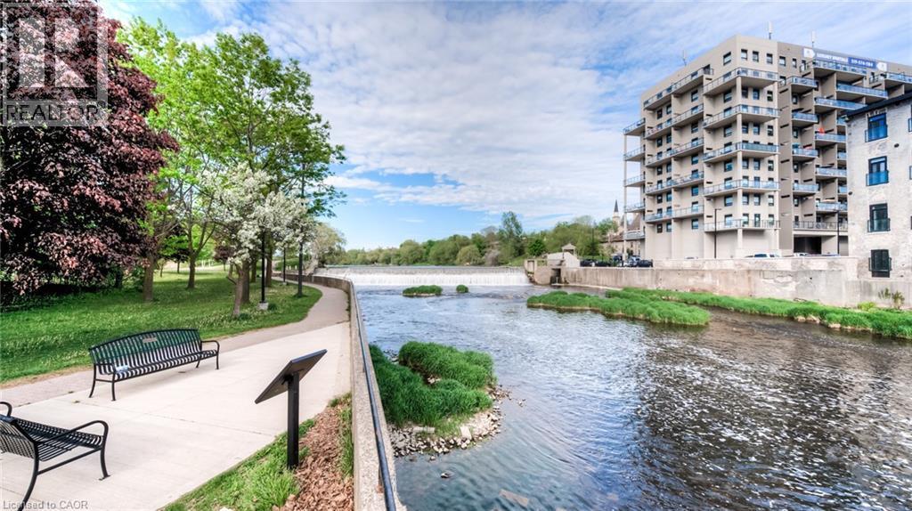 19 Guelph Avenue Unit# 201, Cambridge, ON