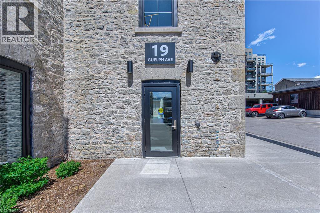 19 Guelph Avenue Unit# 201, Cambridge, ON