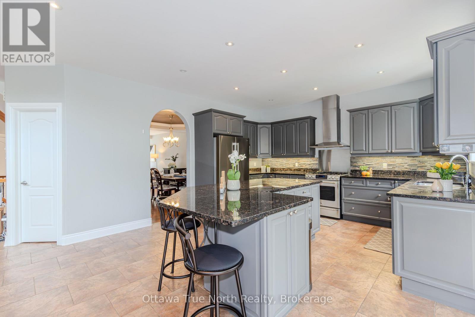507 Kochar Drive, Ottawa, ON
