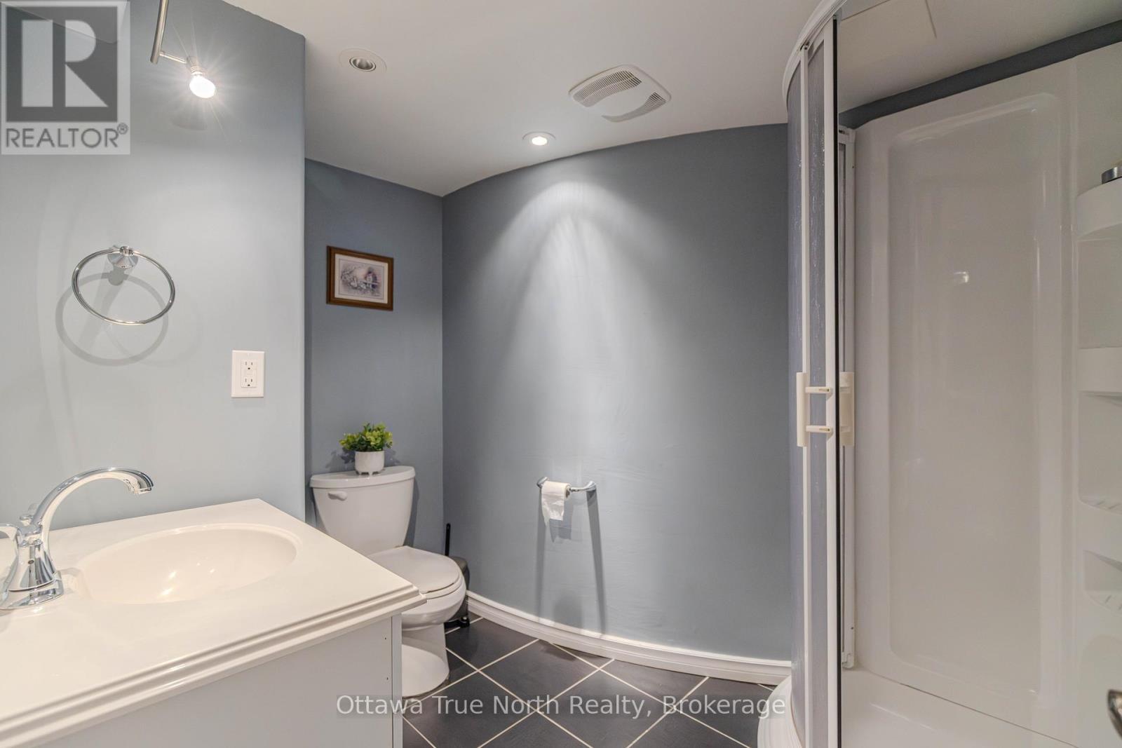 507 Kochar Drive, Ottawa, ON