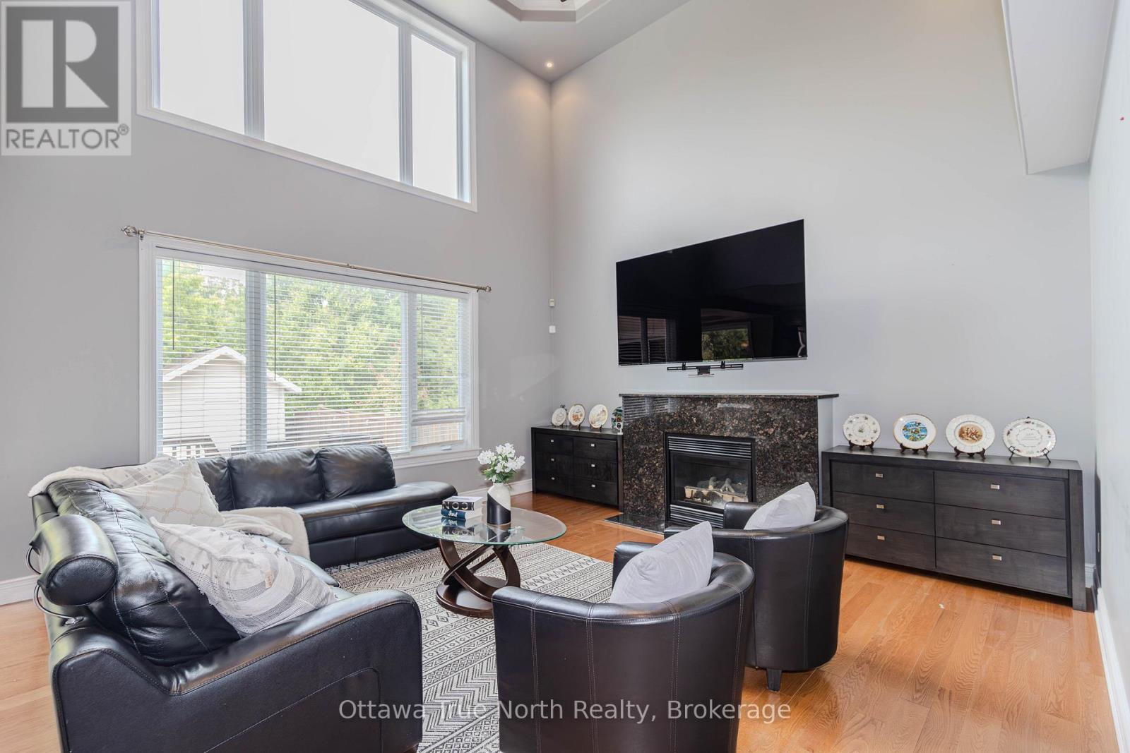507 Kochar Drive, Ottawa, ON