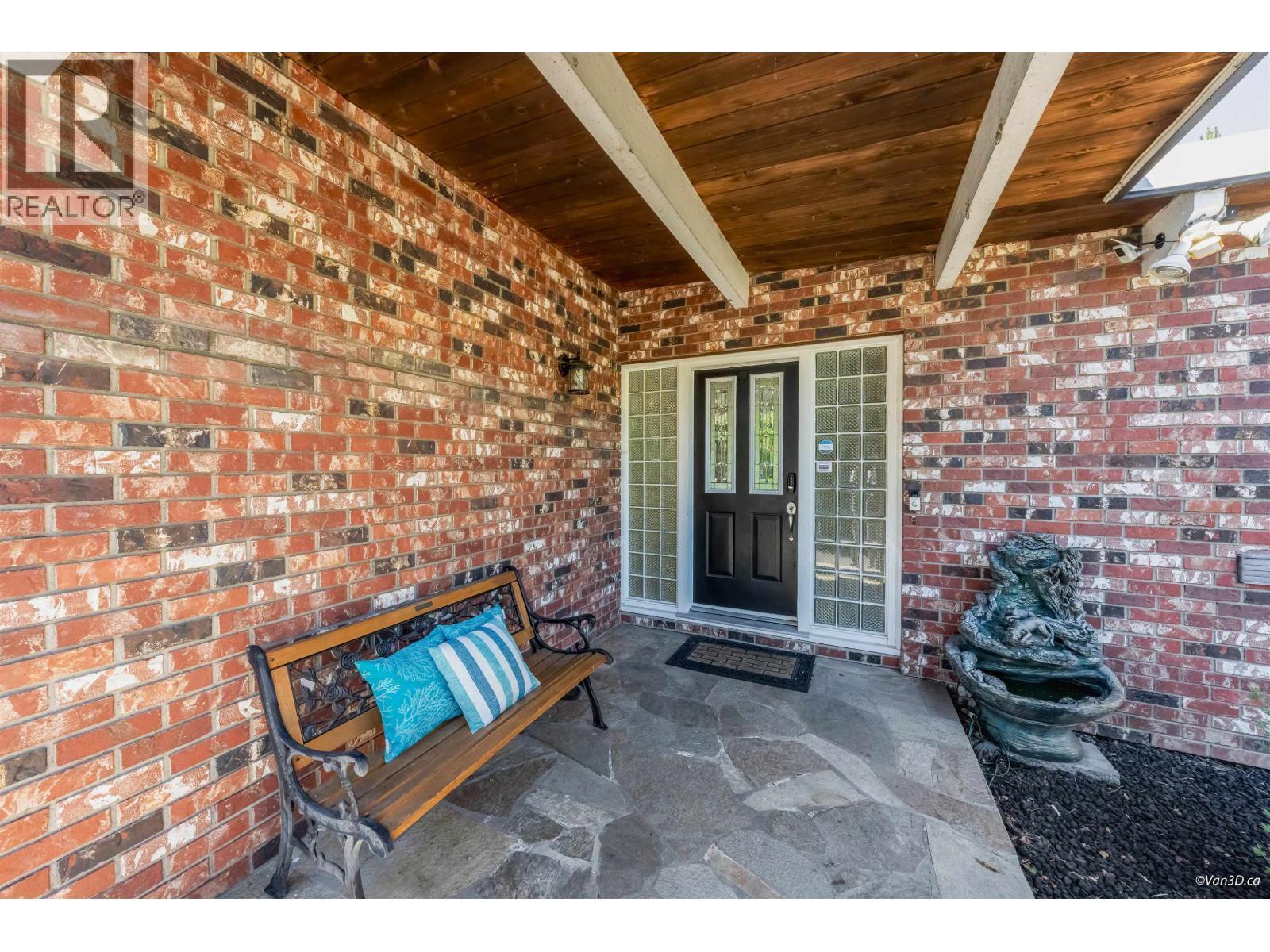 529 Appian Way, Coquitlam, BC