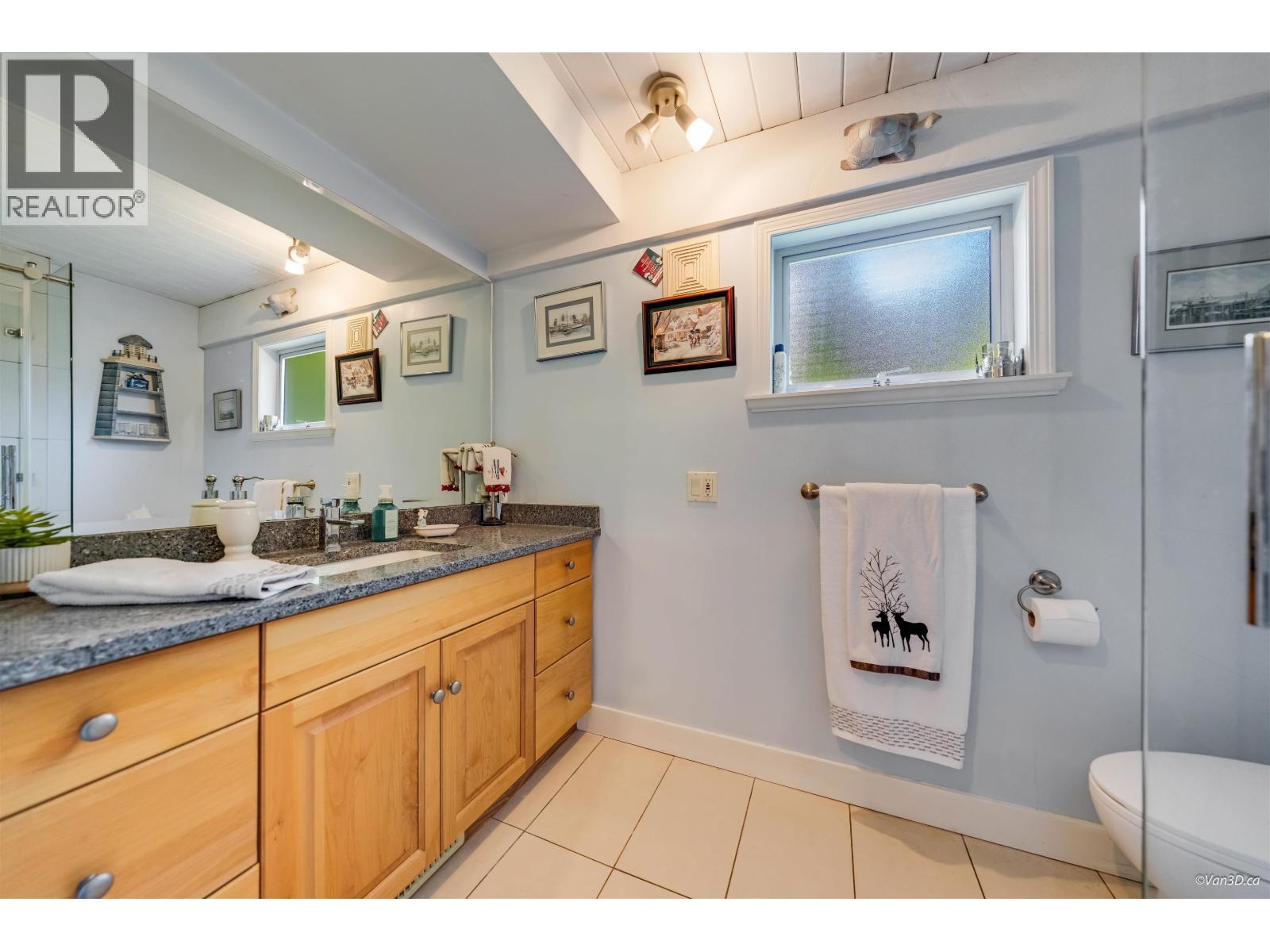 529 Appian Way, Coquitlam, BC