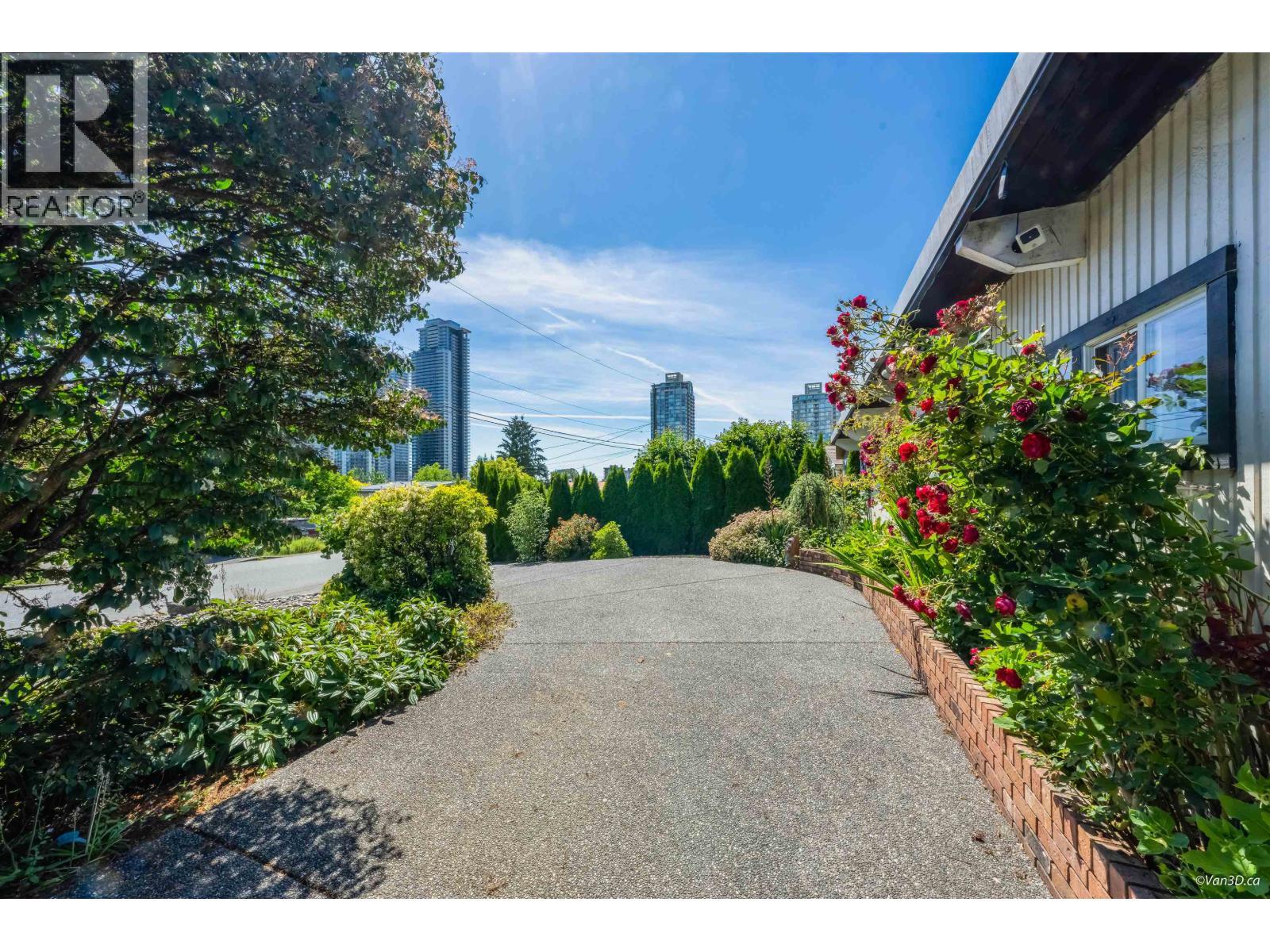 529 Appian Way, Coquitlam, BC