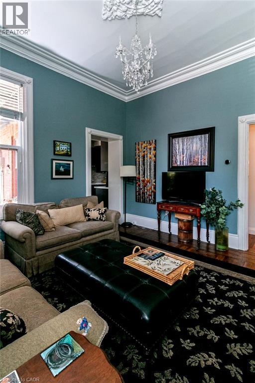 146 Forest Avenue, Hamilton, ON