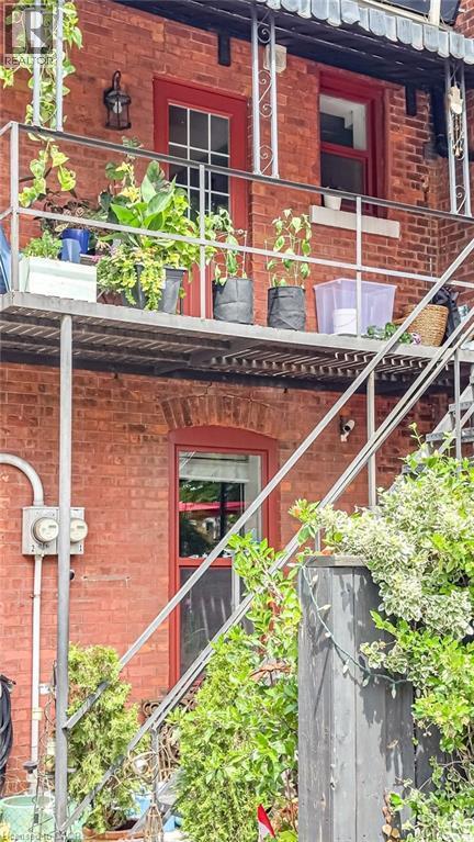 146 Forest Avenue, Hamilton, ON