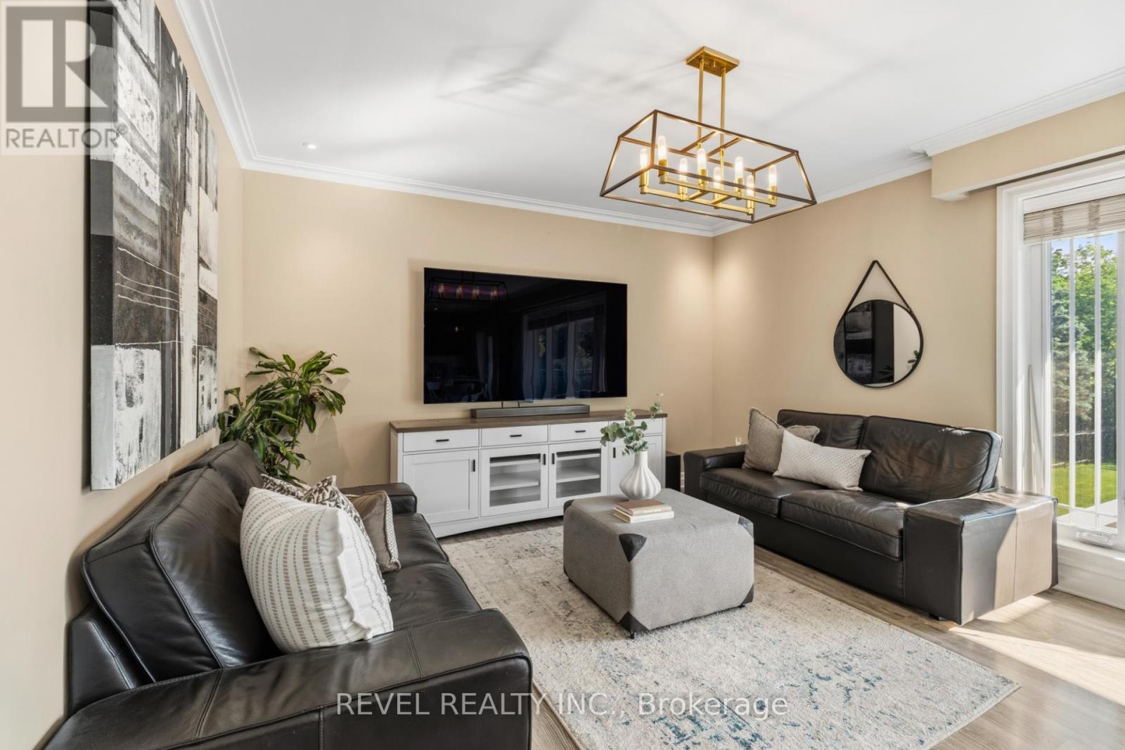 1648 Crediton Parkway, Mississauga, ON