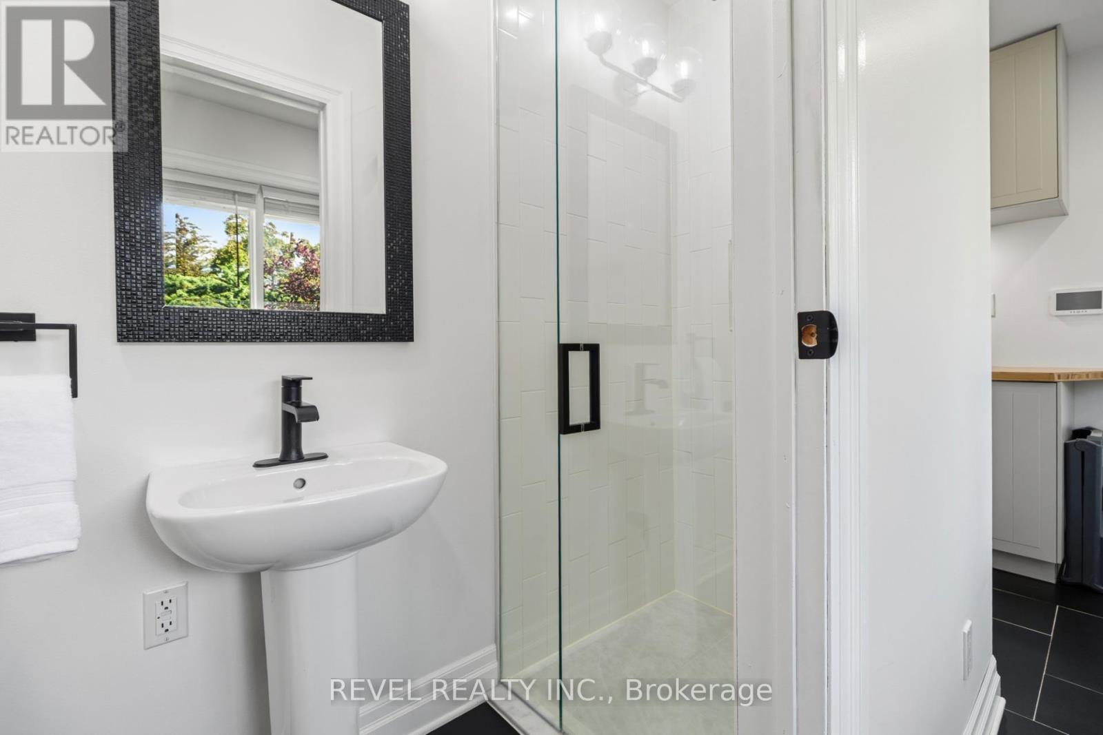 1648 Crediton Parkway, Mississauga, ON