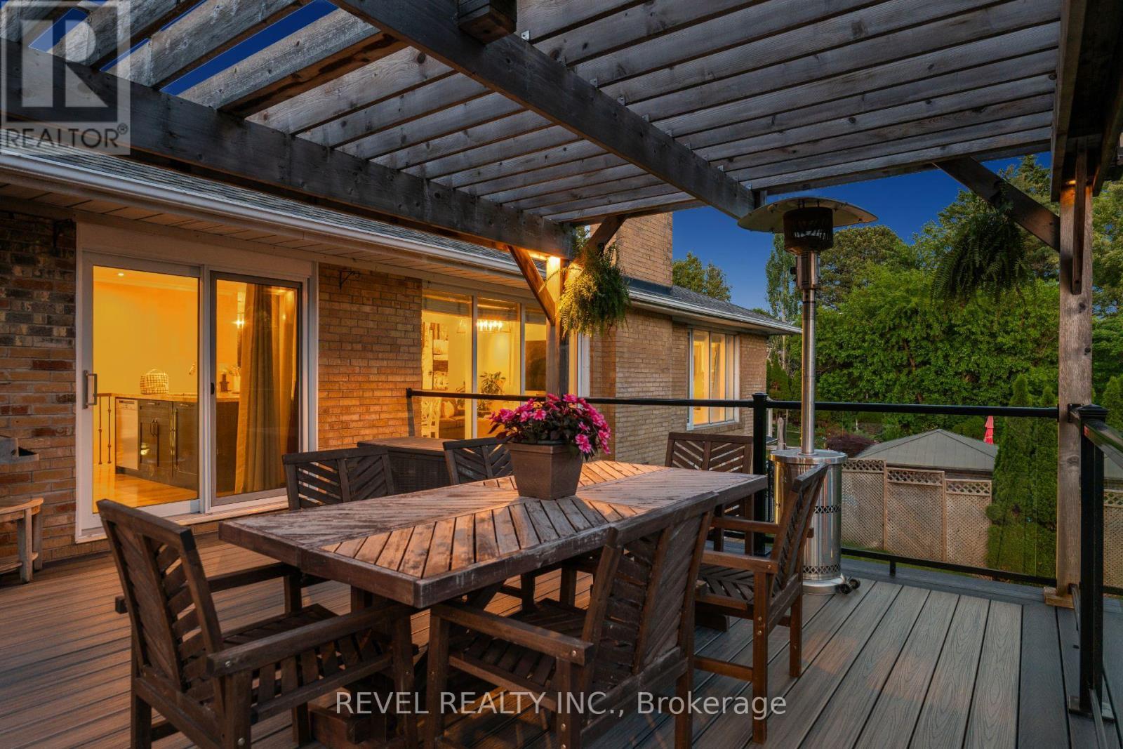 1648 Crediton Parkway, Mississauga, ON