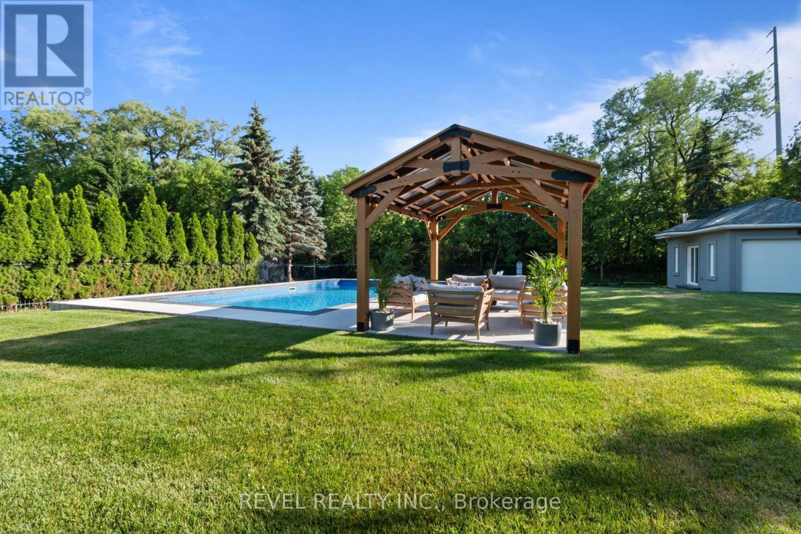 1648 Crediton Parkway, Mississauga, ON