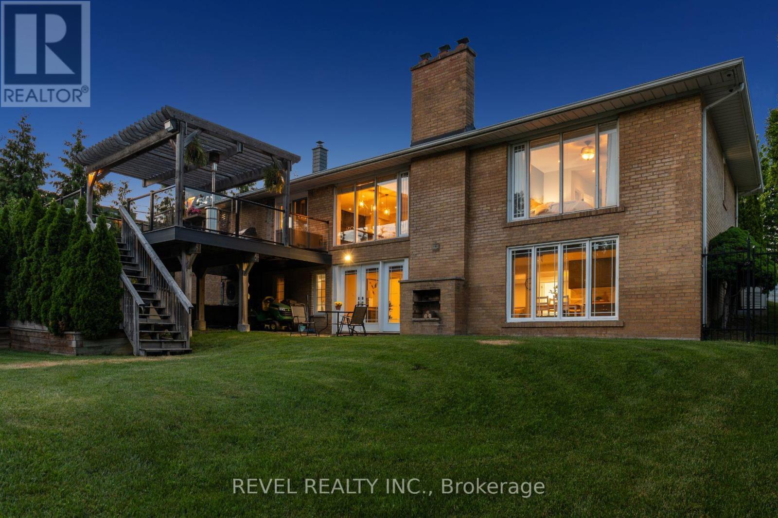 1648 Crediton Parkway, Mississauga, ON