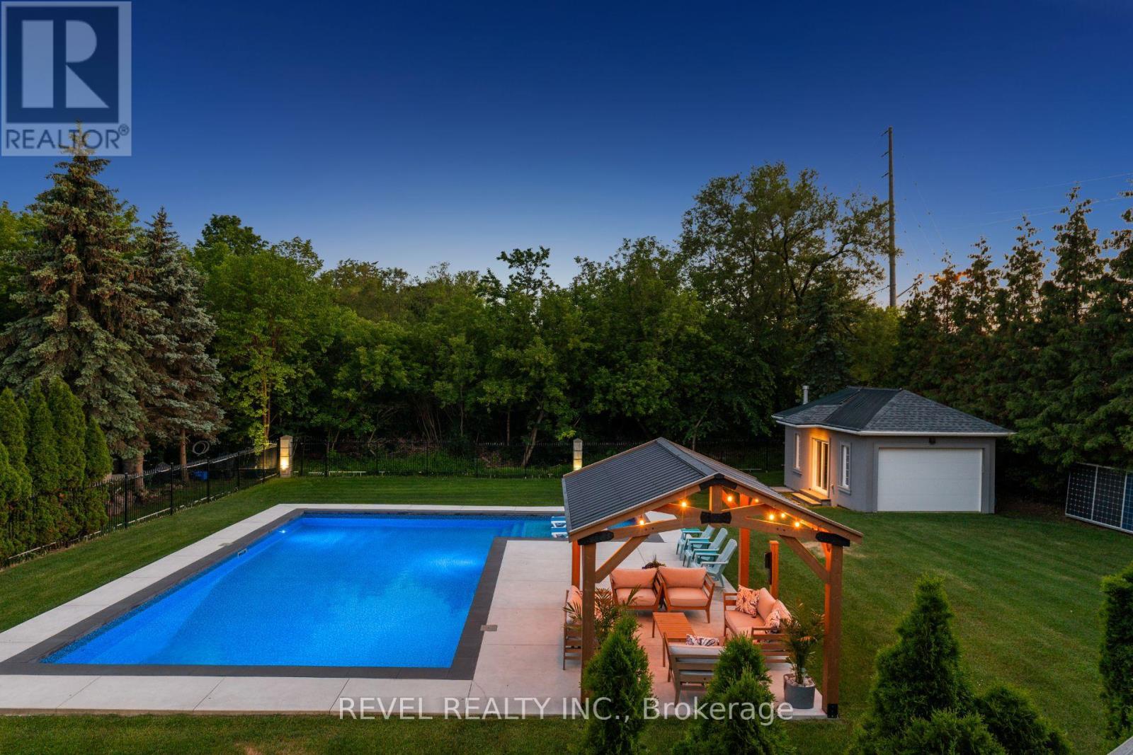 1648 Crediton Parkway, Mississauga, ON