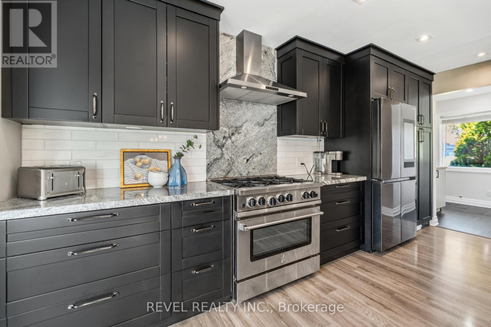 1648 Crediton Parkway, Mississauga, ON