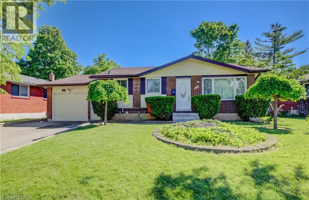 543 Glen Forrest Boulevard, Waterloo, ON - Outdoor With Facade