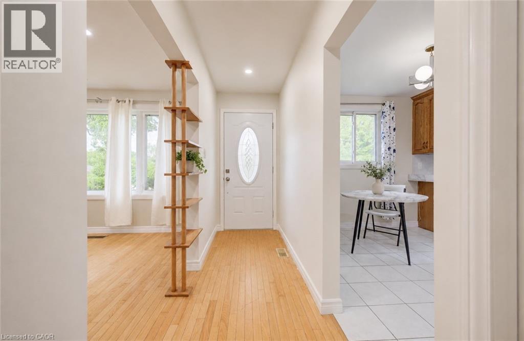 543 Glen Forrest Boulevard, Waterloo, ON - Indoor Photo Showing Other Room