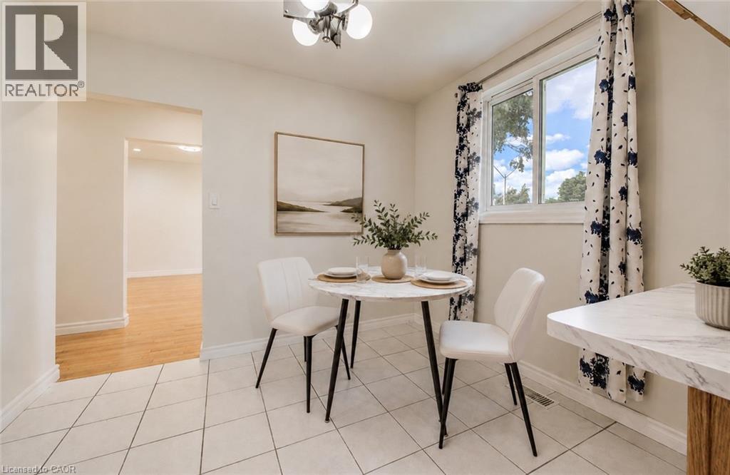 543 Glen Forrest Boulevard, Waterloo, ON - Indoor Photo Showing Dining Room