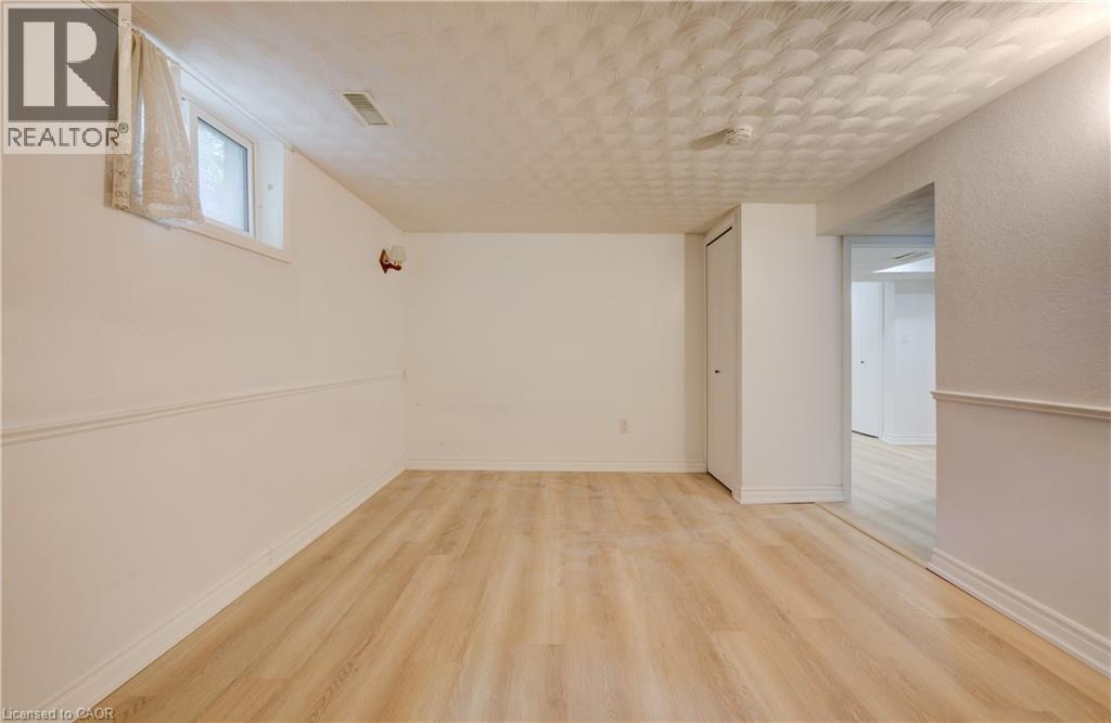 543 Glen Forrest Boulevard, Waterloo, ON - Indoor Photo Showing Other Room