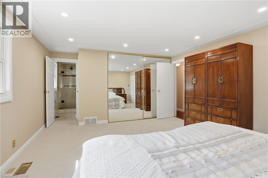 1321 Fairway Court, Burlington, ON