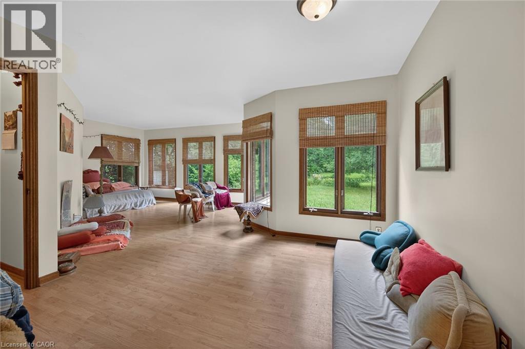 837 Smith Road, Ancaster, ON