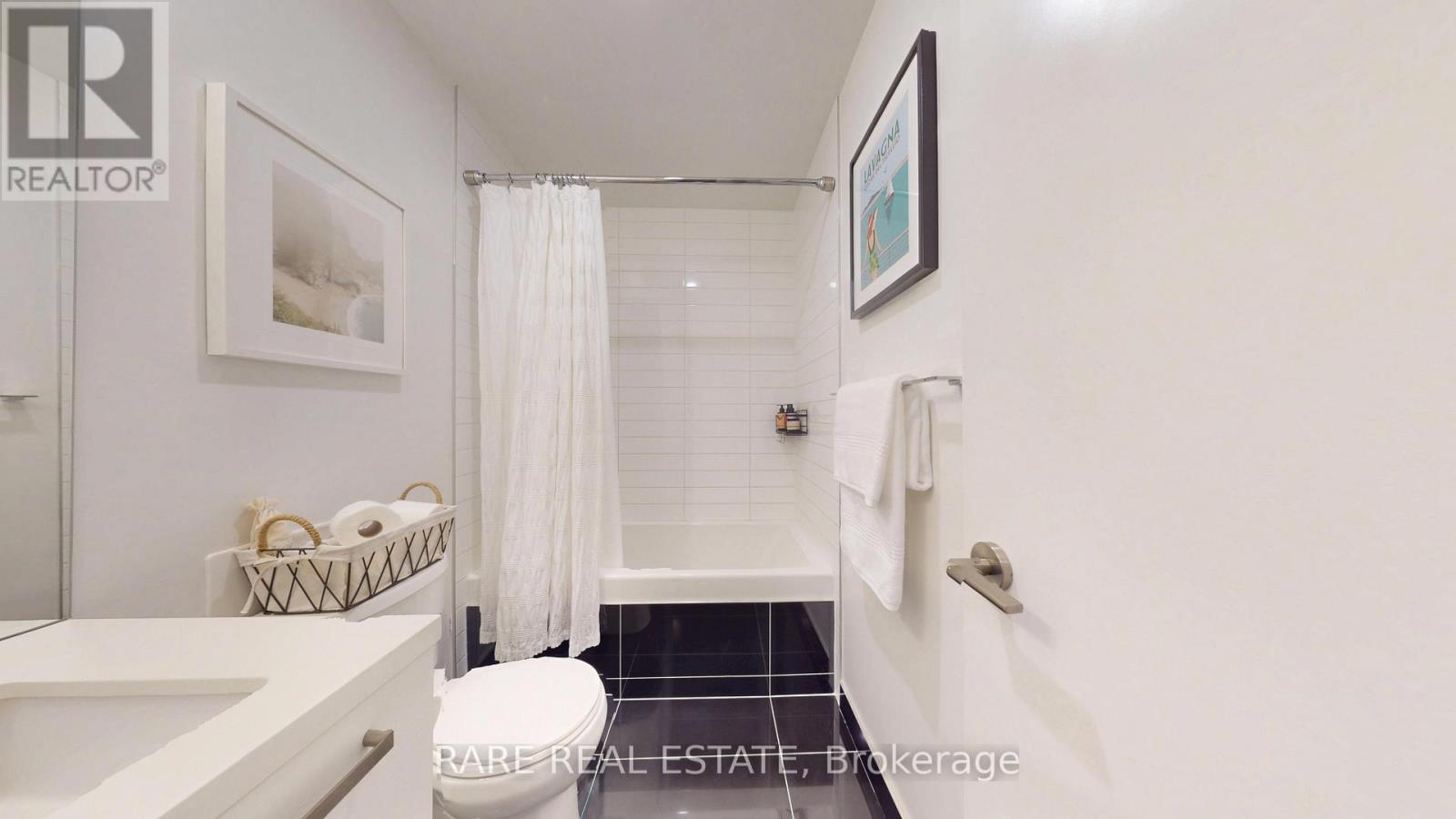 421 - 39 Brant Street, Toronto, ON