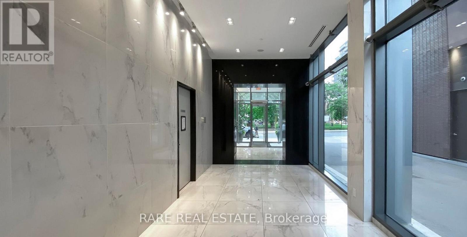 421 - 39 Brant Street, Toronto, ON