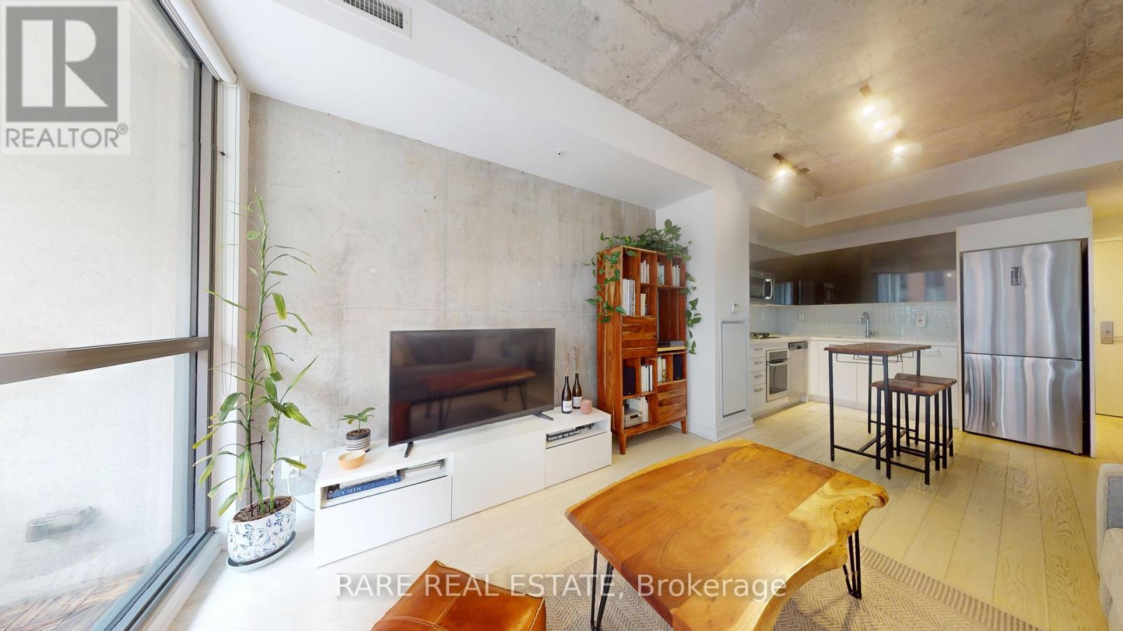 421 - 39 Brant Street, Toronto, ON