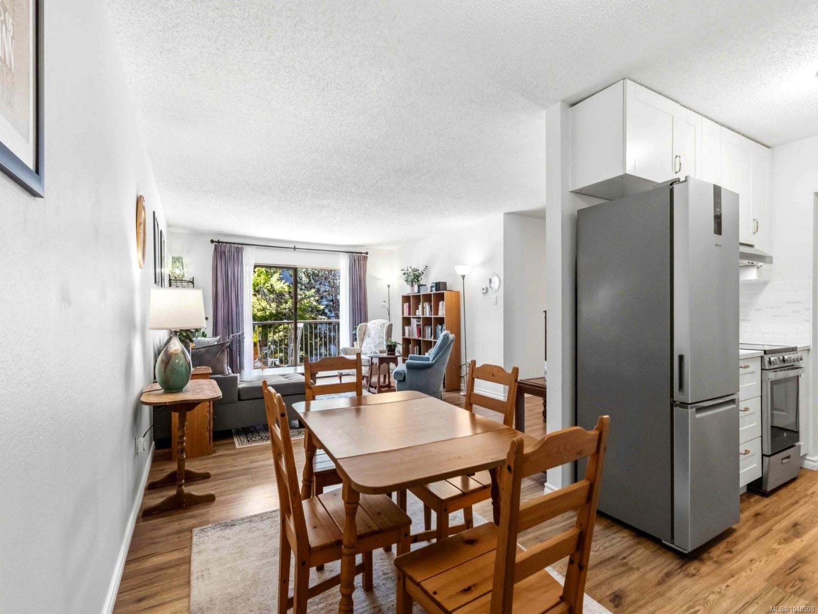 #220-3225 Eldon Pl, Saanich, BC