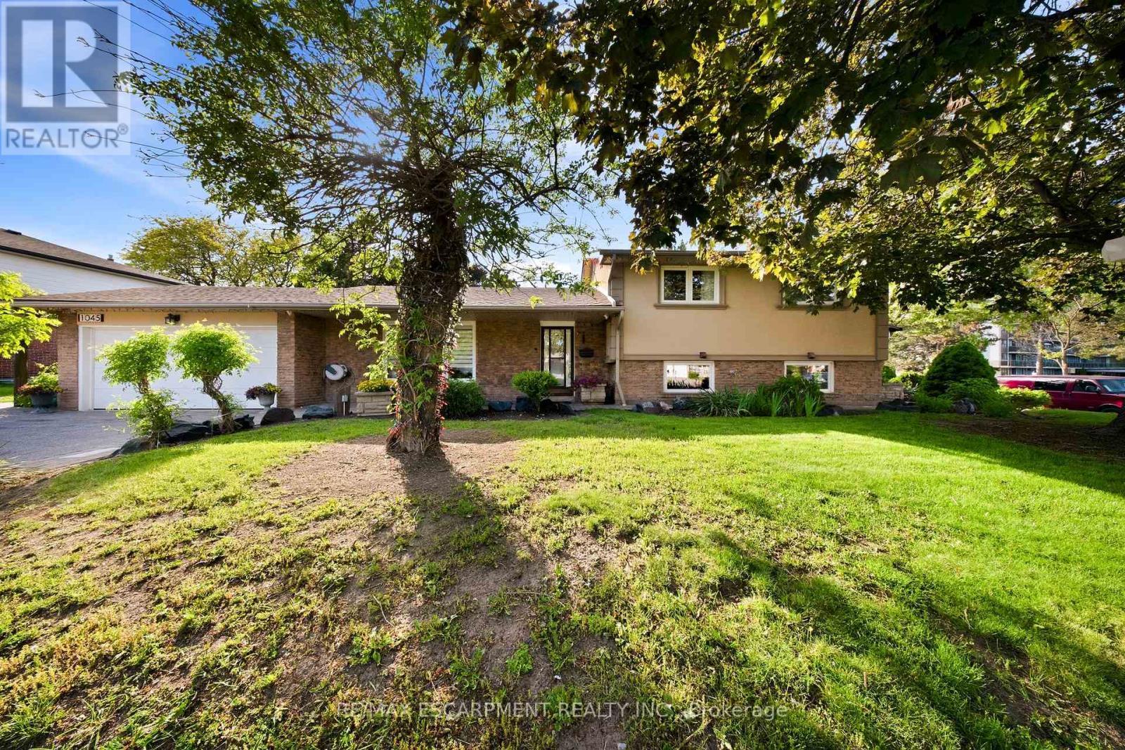 1045 Bloor Street, Mississauga, ON