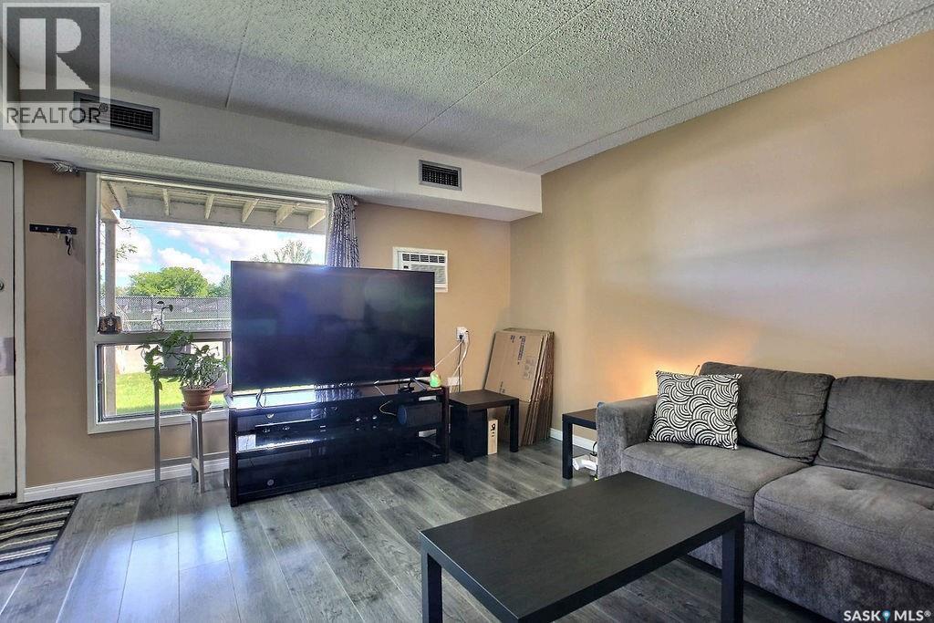 208 Gore Place, Regina, SK
