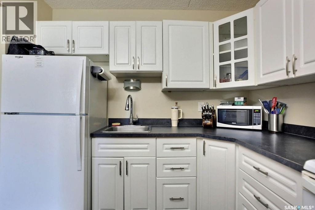 208 Gore Place, Regina, SK