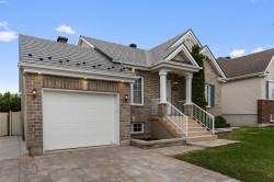 2542 Rue Carnac Mascouche, QC J7K 0G5